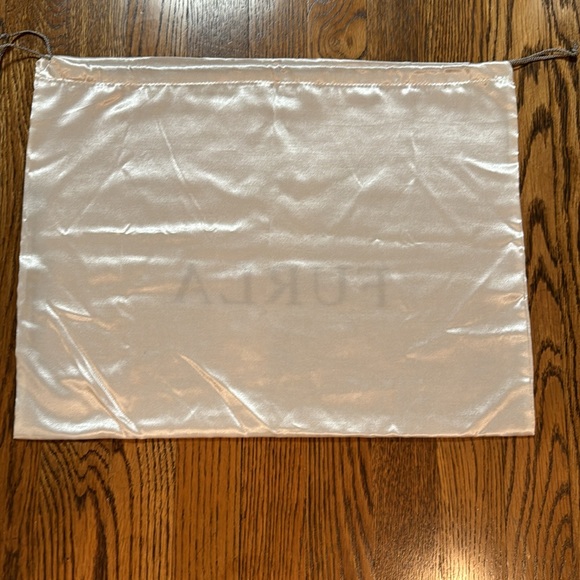 FURLA SATIN LUXURY DUST BAG FOR TRAVEL OR STORAGE - Picture 3 of 3